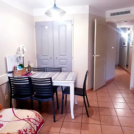 Ferienwohnung Les Ecrins De La Badine - Hameaux Hyères Exterior foto